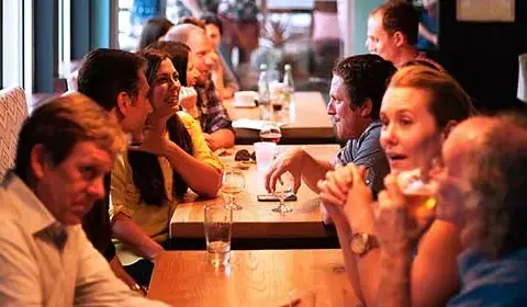Gdzie zjeść w Rzeszowie? Odkryj najlepsze restauracje i smaki