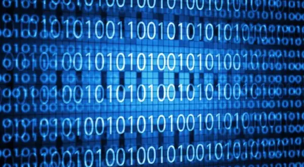 Dlaczego system binarny jest kluczowy dla działania komputerów?